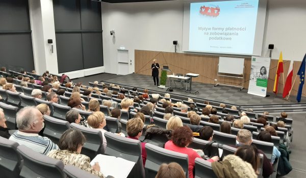 Wprowadzono możliwość realizowania kształcenia ustawicznego w formach pozaszkolnych
