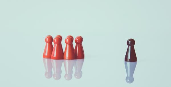 Świadczenia chorobowe dla osób objętych obowiązkową kwarantanną po przekroczeniu granicy