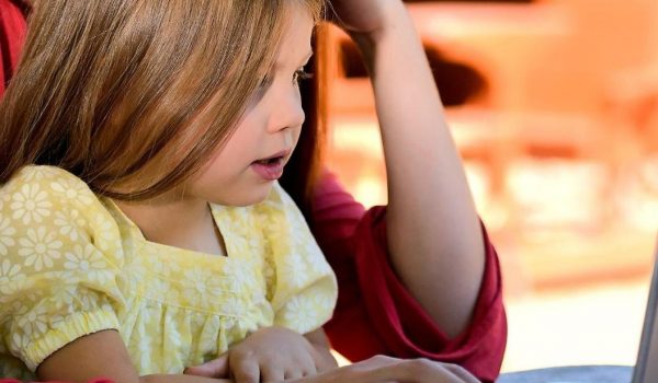 Dodatkowy zasiłek opiekuńczy wydłużony do 17 stycznia 2021 r.