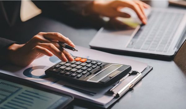 Księgowanie kosztów bez faktury - czy jest możliwe?