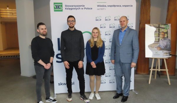 Zwycięzcy aukcji dla WOŚP z wizytą w SKwP